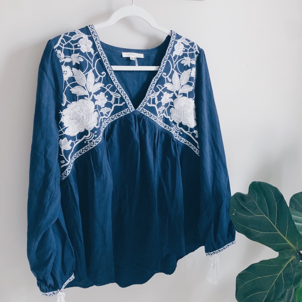 Andre by Unit Embroidered Tassel Sleeves Top